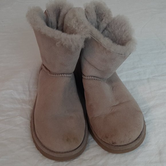 UGG Bailey Bow boots light purple size 5 - Picture 2 of 7
